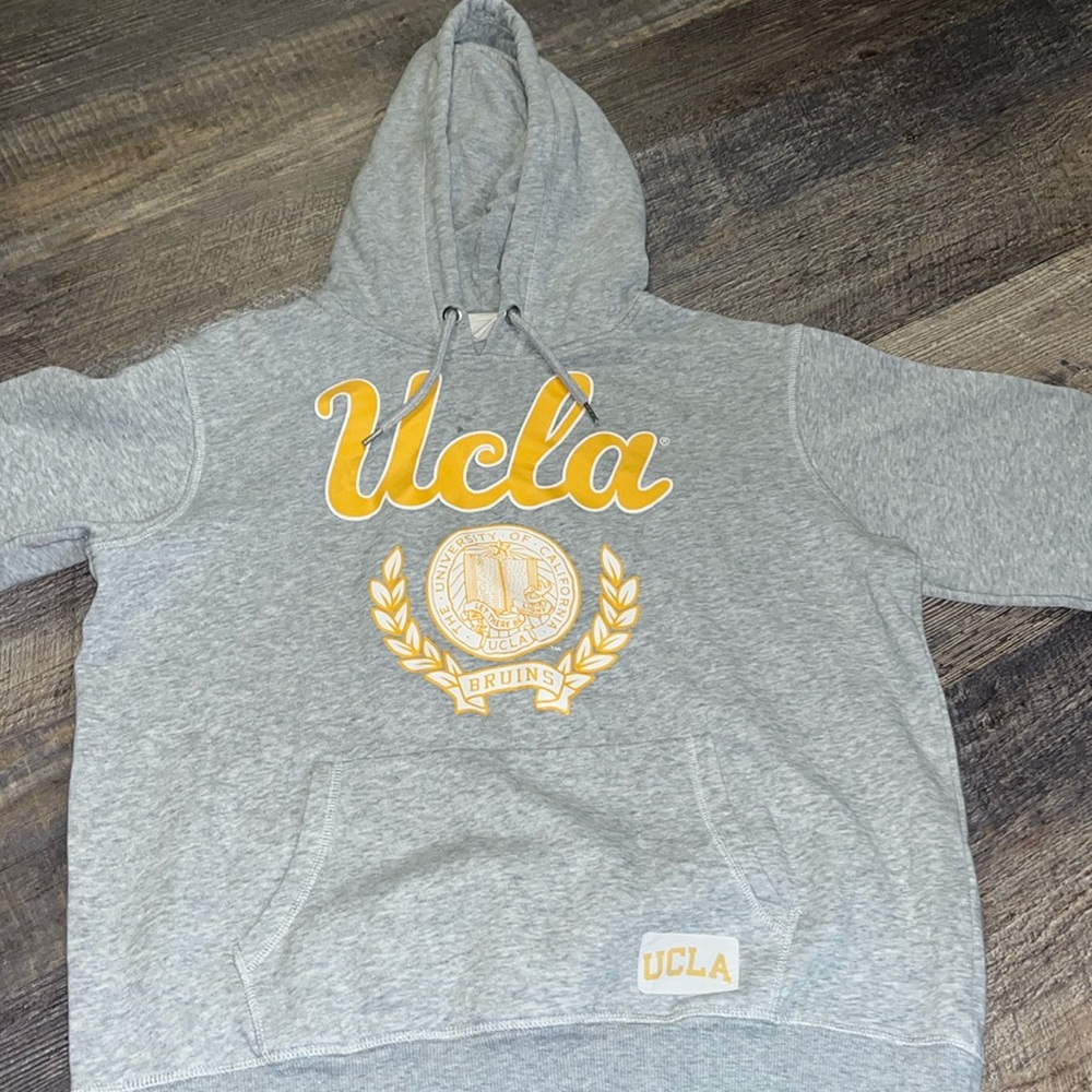 Grey & yellow UCLA hoodie size M